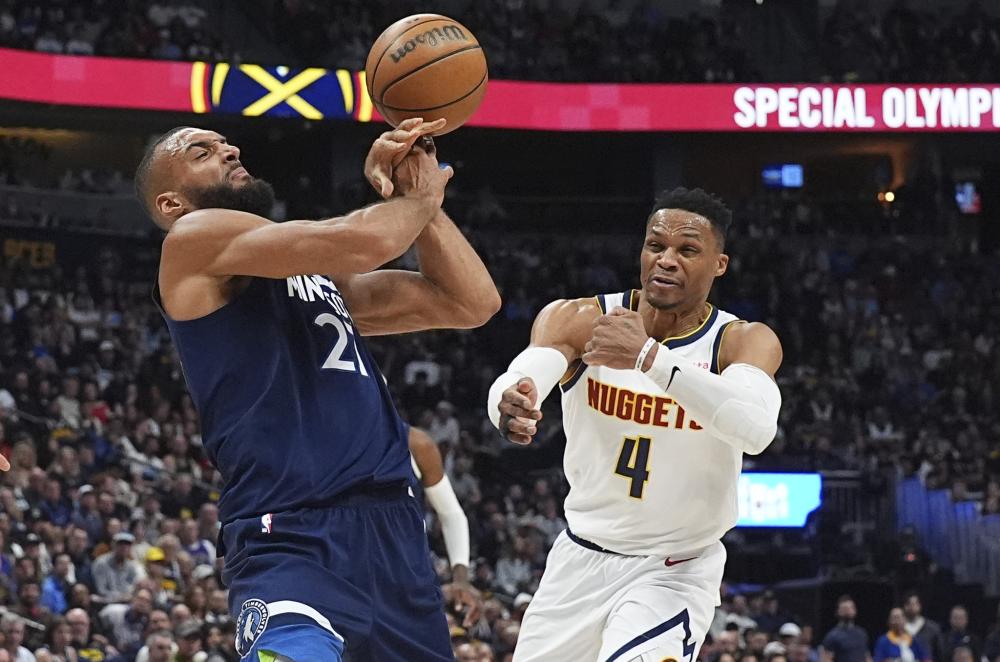 东契奇在与 东契奇在与